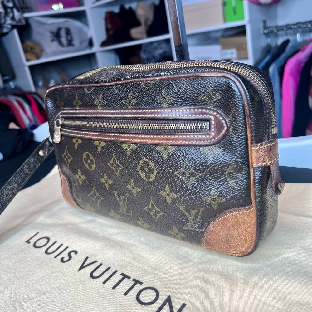 Authentic Louis Vuitton Clutch - Picture 3 of 12